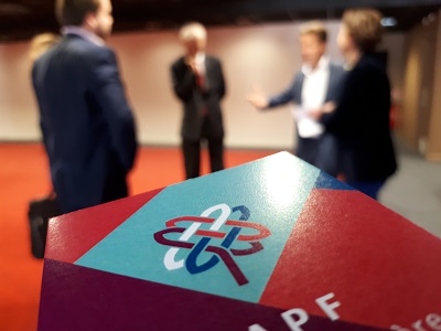 Petit Déj discussion 400x300